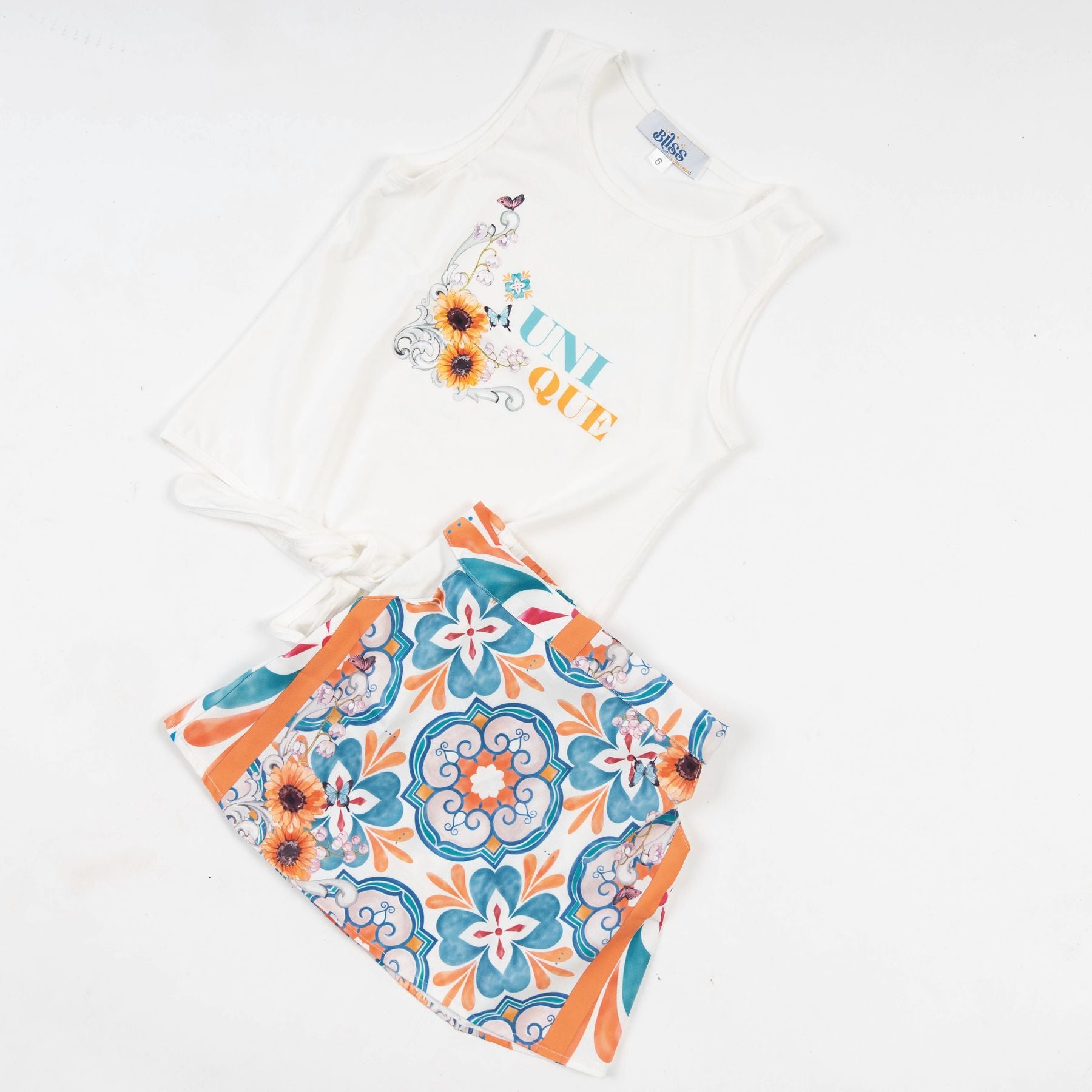 set of 2 unique print skirt and t shirt - image 2