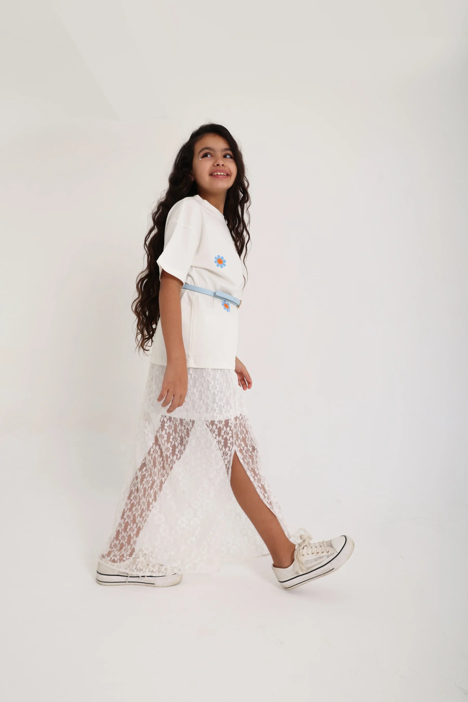 cloud white Lace skirt with side slit